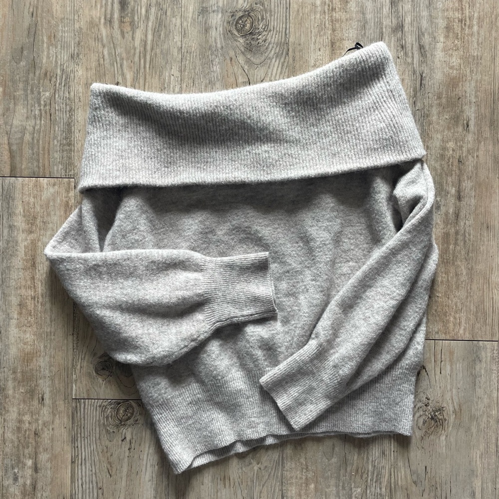 H&M Gray Off-Shoulder Sweater